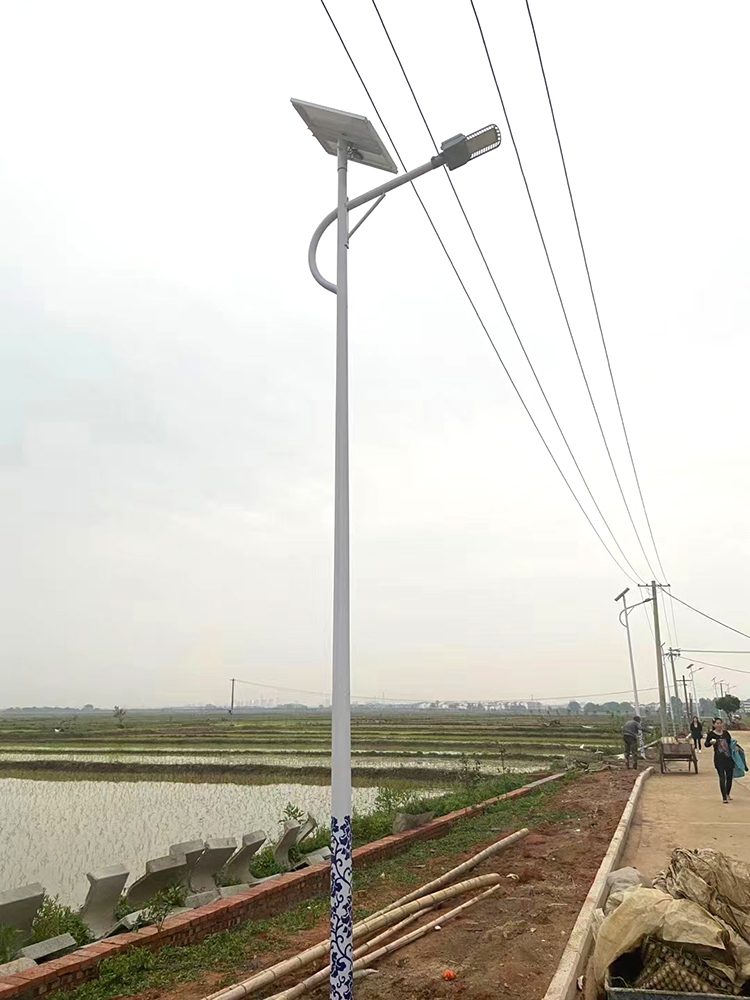 福建太陽(yáng)能路燈_30W太陽(yáng)能路燈_太陽(yáng)能路燈廠(chǎng)家